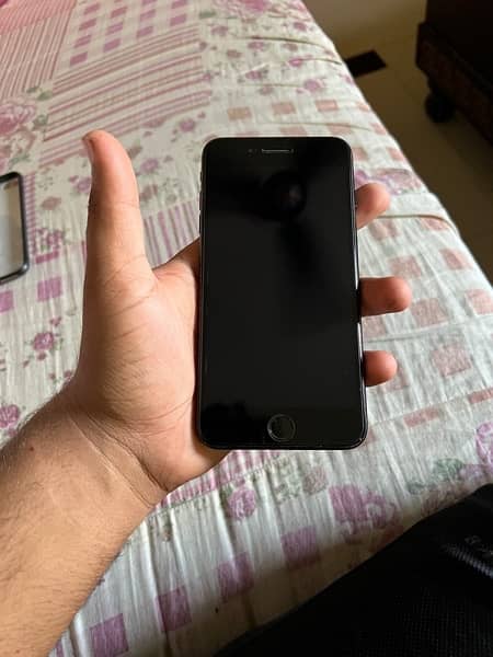 7plus /32 GB All ok PTA Aproved Black Colour 10/9 2