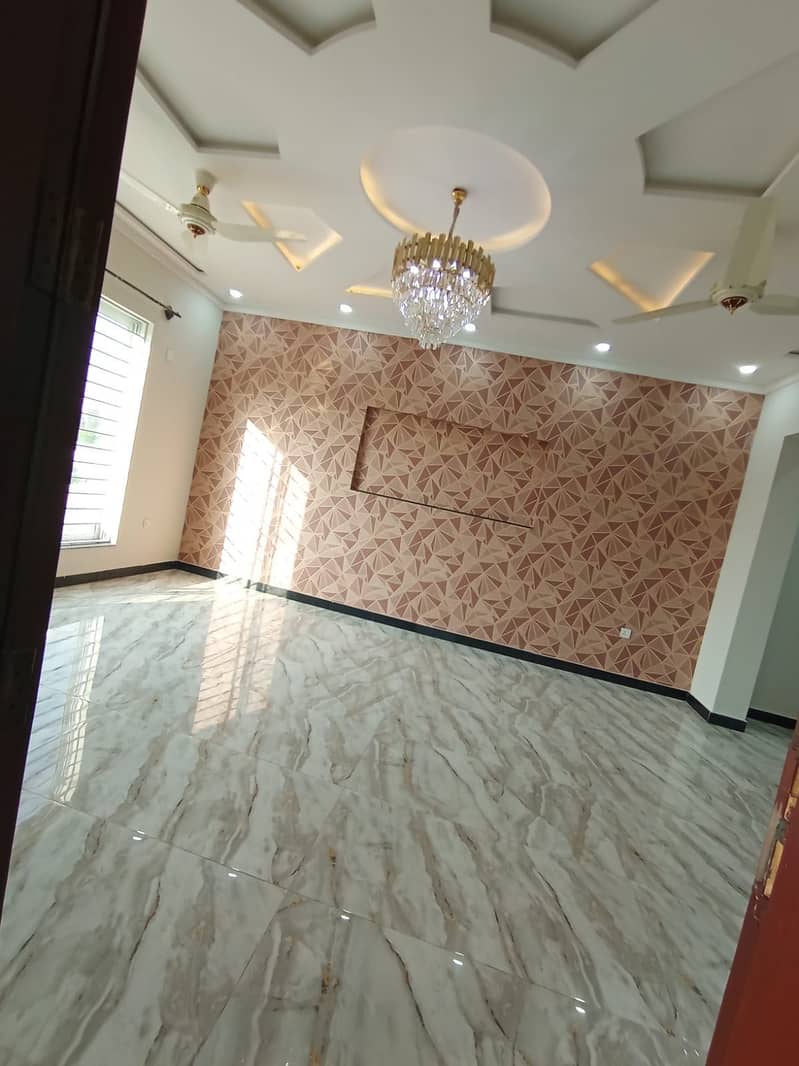 10 MARLA BRAND NEW HOUSE FOR SALE IN C BLOCK FAISAL TOWN STADIUM FACE 31