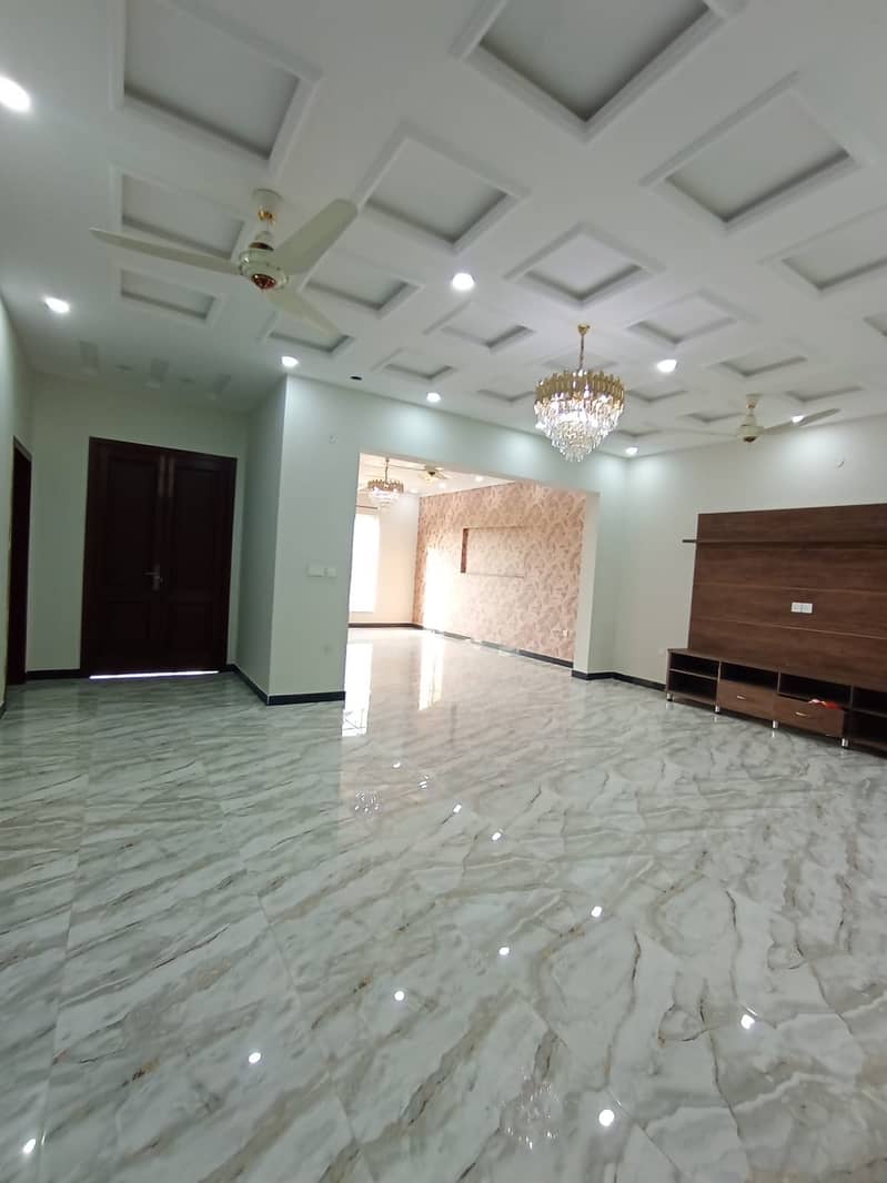 10 MARLA BRAND NEW HOUSE FOR SALE IN C BLOCK FAISAL TOWN STADIUM FACE 32