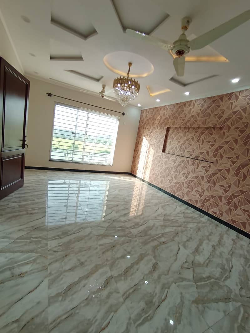 10 MARLA BRAND NEW HOUSE FOR SALE IN C BLOCK FAISAL TOWN STADIUM FACE 38