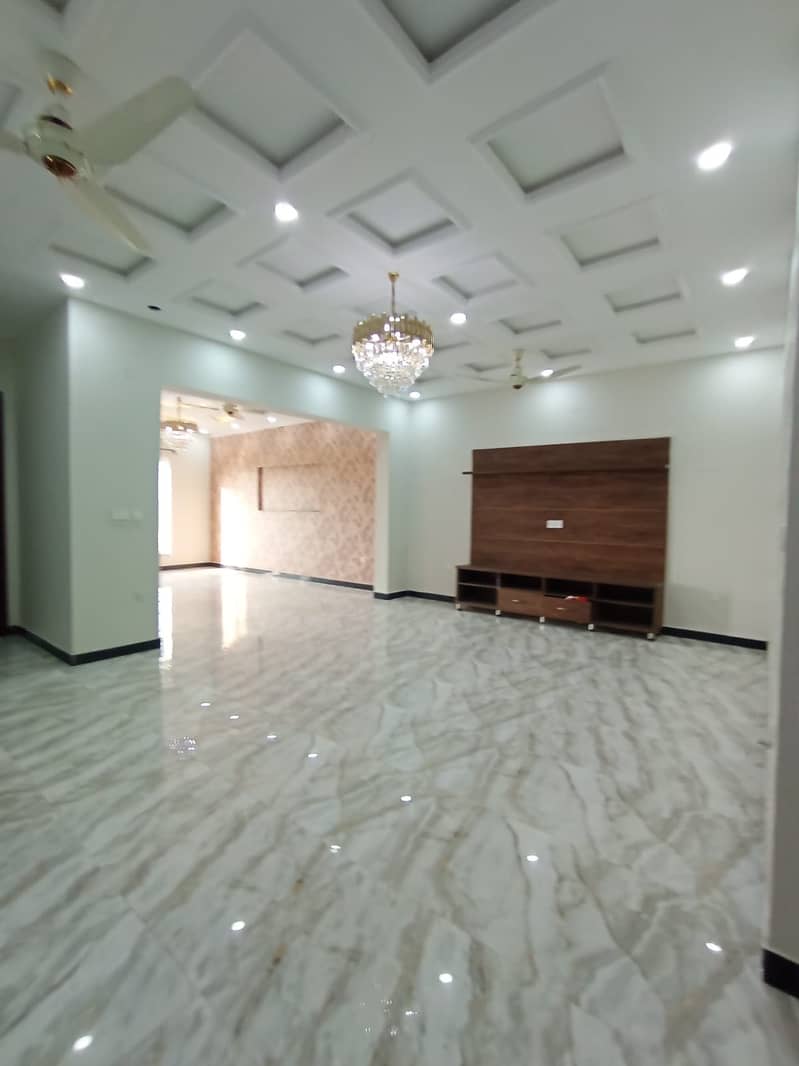 10 MARLA BRAND NEW HOUSE FOR SALE IN C BLOCK FAISAL TOWN STADIUM FACE 41