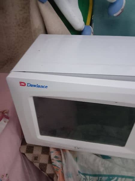 Dawlance microwave 1