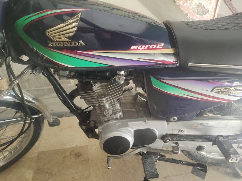 Honda 125 2014 model 2015 register Rawalpindi Number 1st owner 6