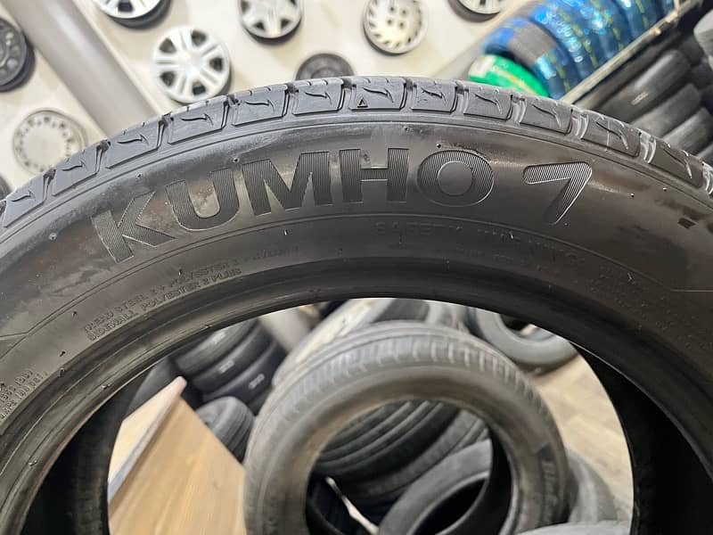 225-55-18 Kumho Made in Korea used in good condition 3