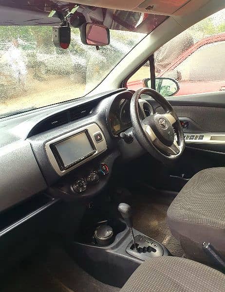 Toyota Vitz 2014 3