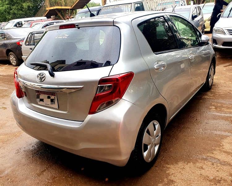 Toyota Vitz 2014 14