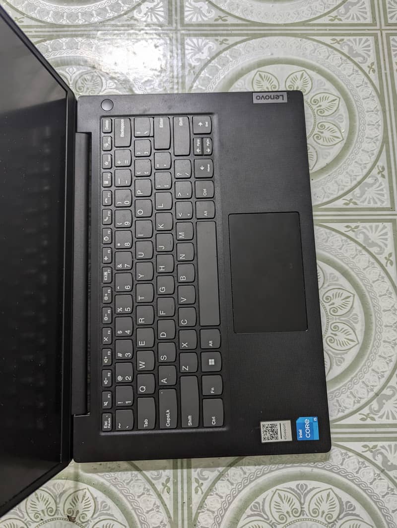 Lenovo Core i 5 G3 V14 2