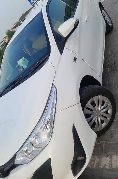 Toyota Yaris 2020 absolutely zero condition 14