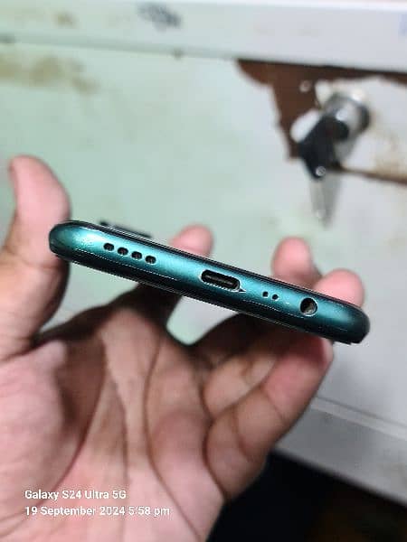 Realme 7i 8Ram 128 Memory The Best Using Phone Complete Box 3