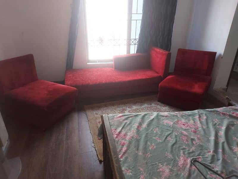 sofa for urgent sale 4