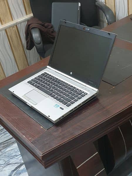 hp elitebook 1