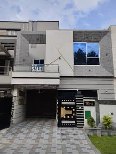 MODREN DESIGN 5 MARLA HOUSE FOR SALE IN VERY REASONABLE PRICE