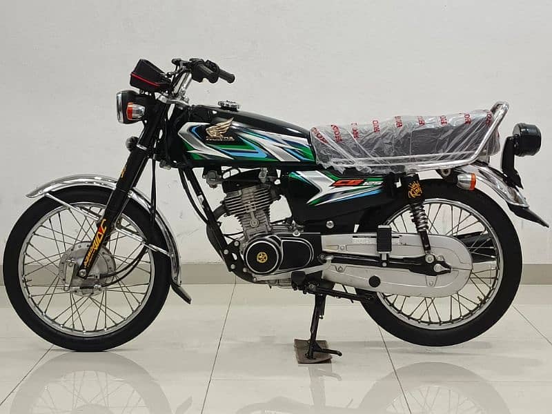 Honda CG 125 2023 Model 2