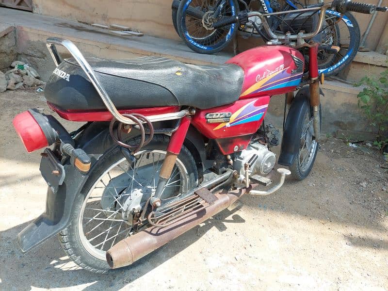 Honda CD 70 4