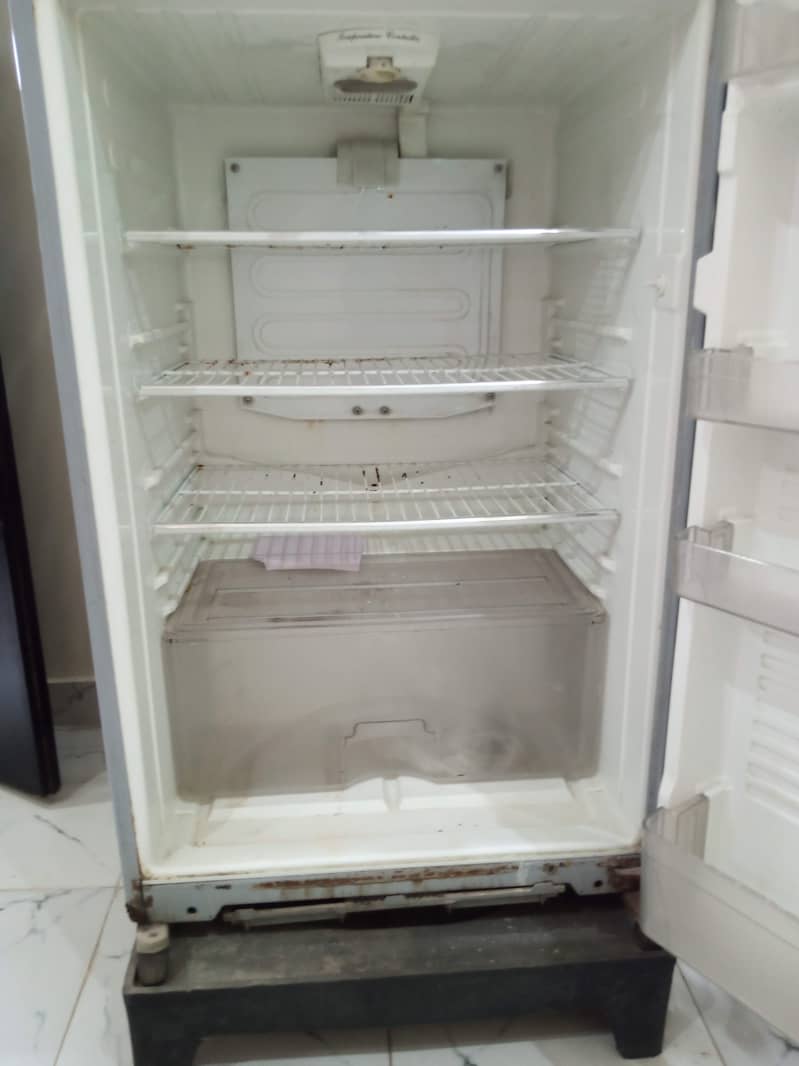 Dawlance Refrigerator Model 9188 WBM 3