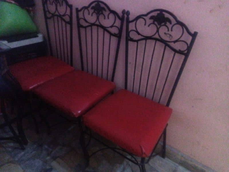 iron dining table with 4 chairs 0