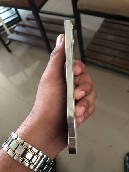 iphone 12 pro max  non pta 2