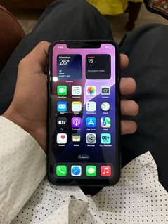 iphone xr 10/10 condition