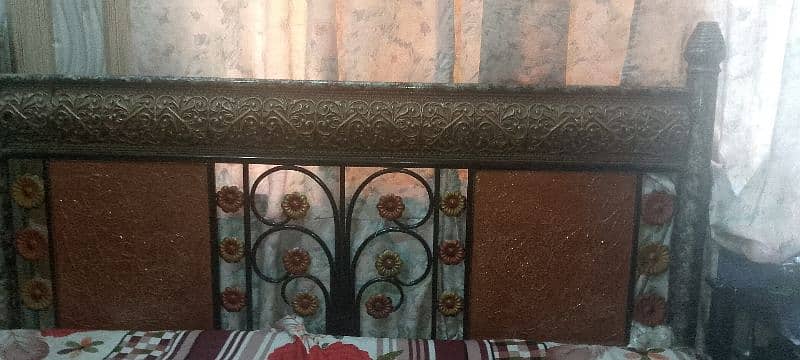 iron bed 2