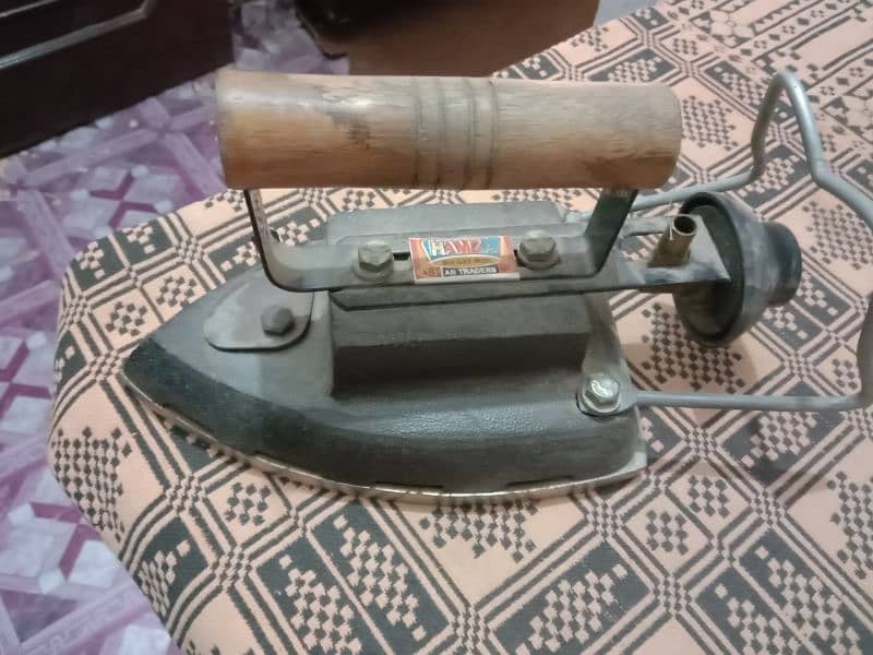 gas iron available for sale in good condition 0