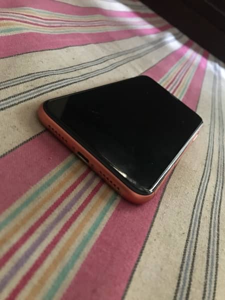 iPhone XR non pta 4