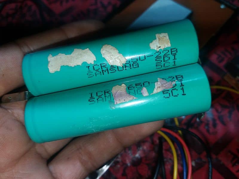 lithium cell 3.7v 2500 mah 100% check and original cell 3