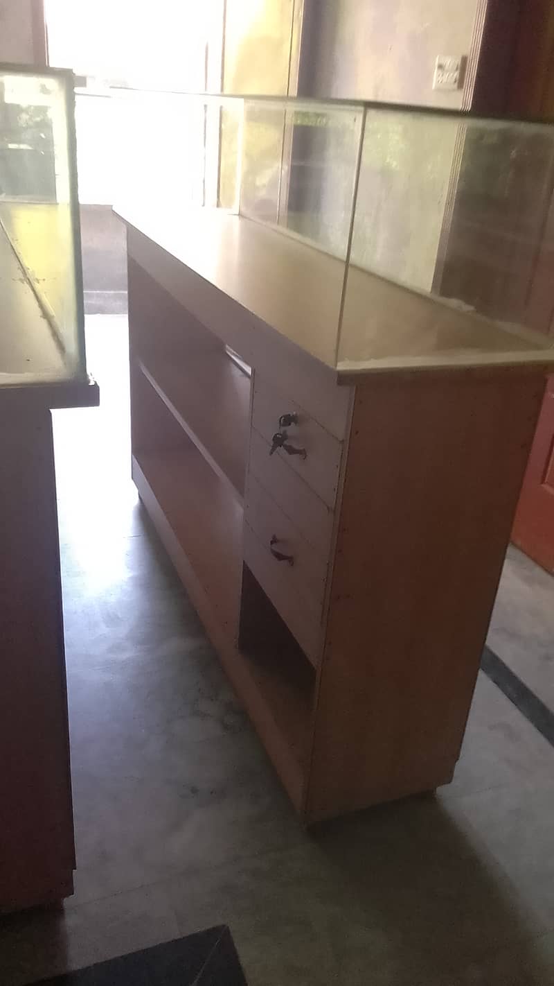 2 mobile counter for sale in good condition 7