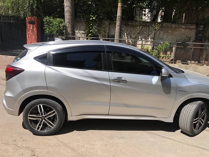 Honda Vezel Hybrid Z 2014 9