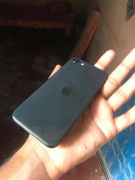 Iphone 8 non pta bypass contact on Whatsapp  exchange possible 5