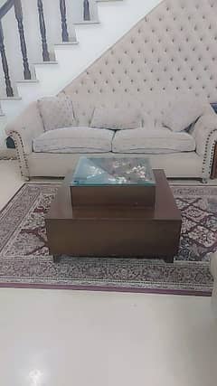 Sheesham Solid Wood Center Table excellent condition for urgent Sale