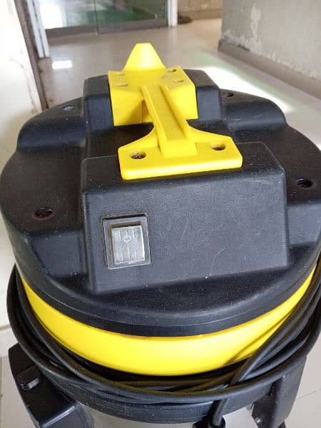 vaccum cleaner used condition 10/9 4