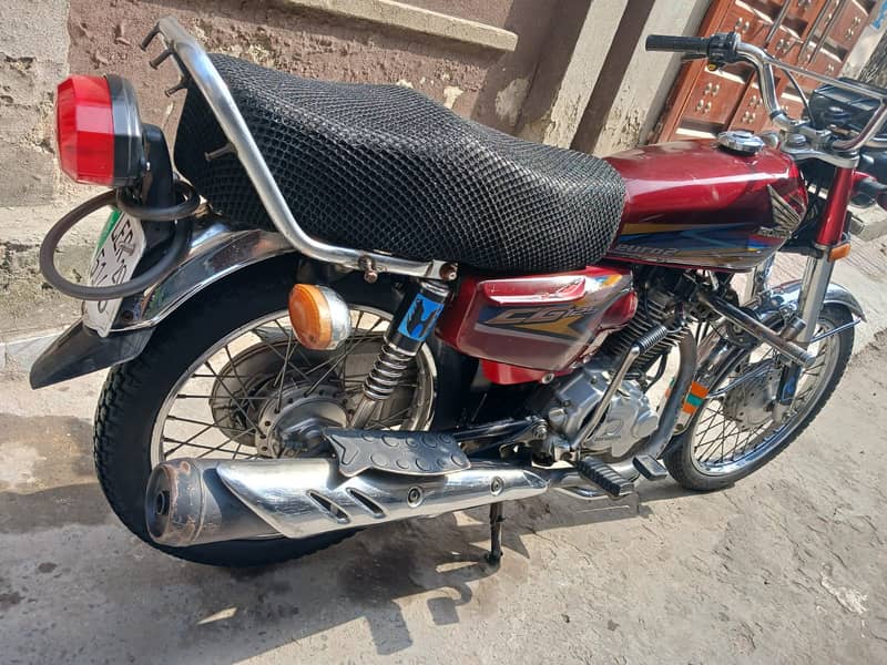 Honda CG 125 2024 4