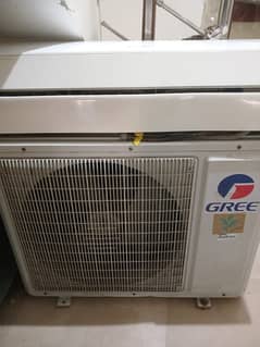 Gree inverter available in good condition