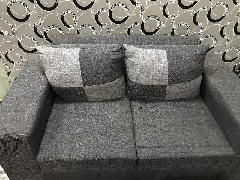 3 seater sofa for sale new condition 0