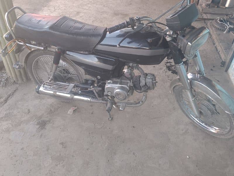 125 down model k sath exchange krna h 3