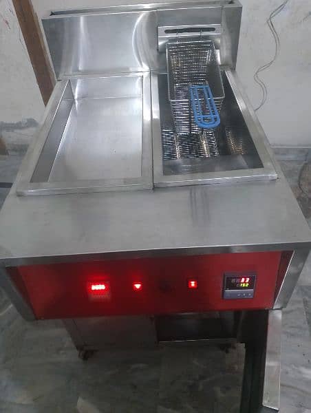 fryer , family pan and delivery bag for sale. 4