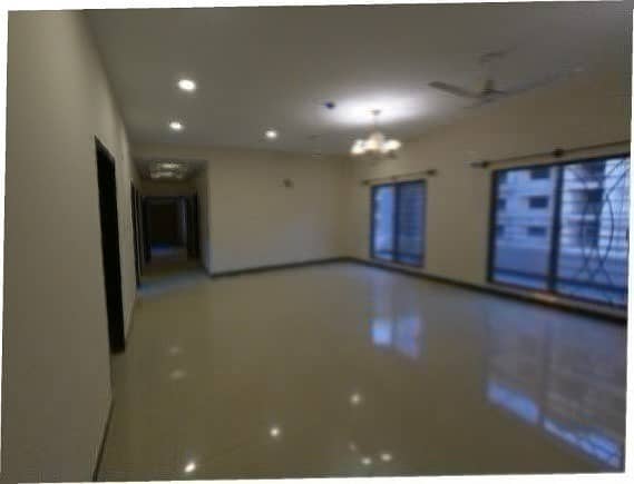 Ideal Flat In Karachi Available For Rs. 39000000 2