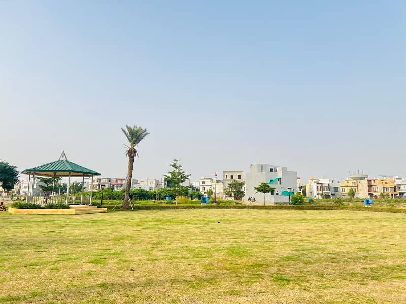 Near to Park And Main Boulevard 7 Marla Plot For Sale In Lake City Sector M-7 Block C-3 4