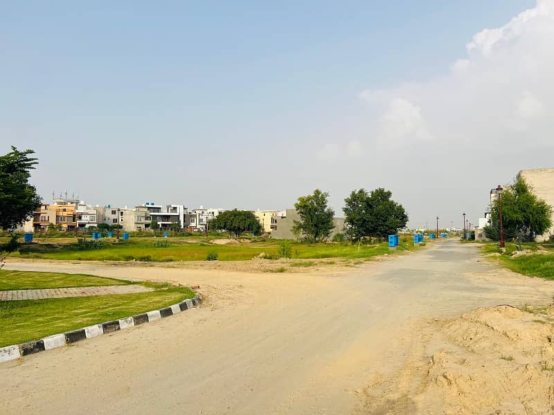 Near to Park And Main Boulevard 7 Marla Plot For Sale In Lake City Sector M-7 Block C-3 6