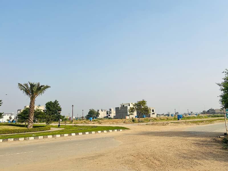 Near to Park And Main Boulevard 7 Marla Plot For Sale In Lake City Sector M-7 Block C-3 22