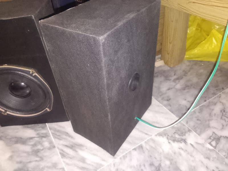 speakers toyota 2