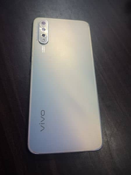 vivo S1 best condition 10 by 9 4 gb 128 gb  no open no repair all ok 3