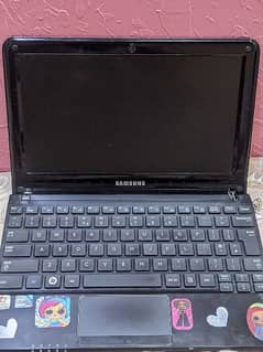 Samsung small size Laptop for sell 03471164257