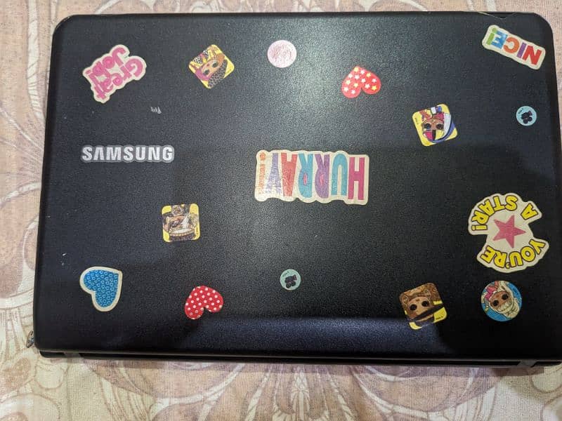 Samsung small size Laptop for sell 03471164257 11