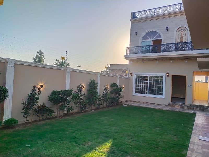 1 kanal Spanish brand new Luxury living house for sale shaheen block chinar Bagh lahore 41