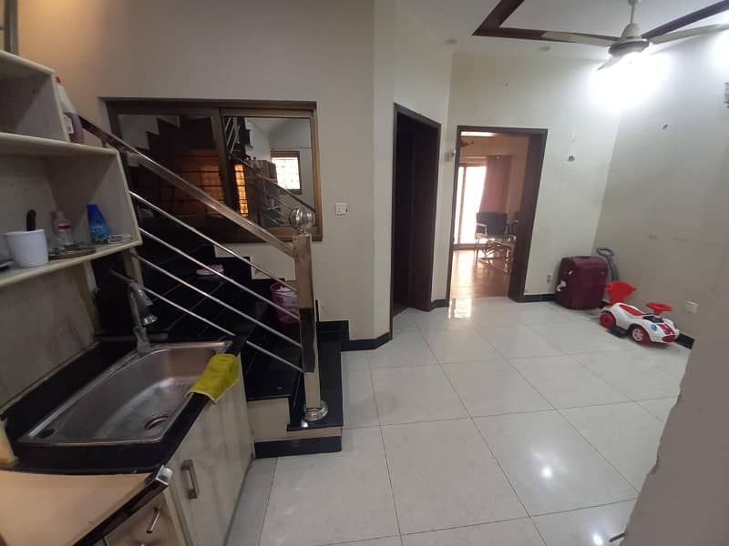 5 Marla Hot Location Slightly Used Like Brand New House E Block Bahria Orchard Lhr 7