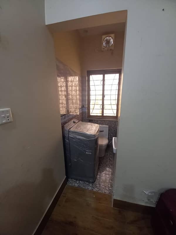 5 Marla Hot Location Slightly Used Like Brand New House E Block Bahria Orchard Lhr 8