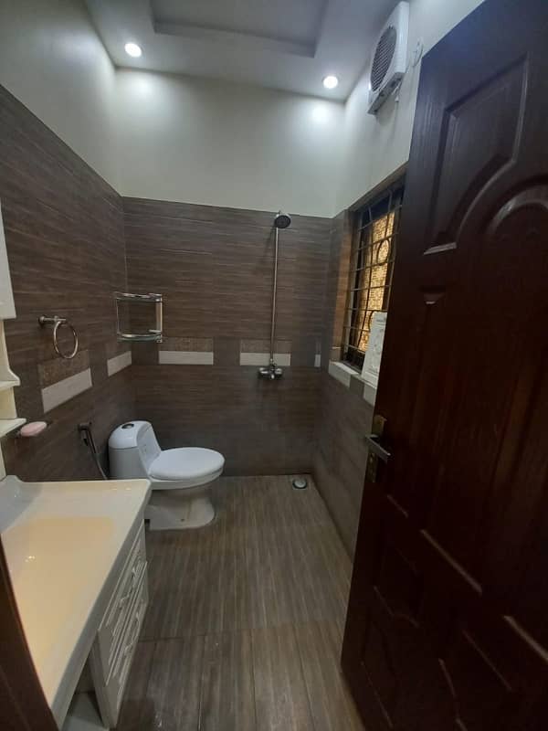 5 Marla Hot Location Slightly Used Like Brand New House E Block Bahria Orchard Lhr 14