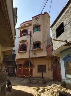 3 floor + paint house.  bht yi acha  80gaz ka ha