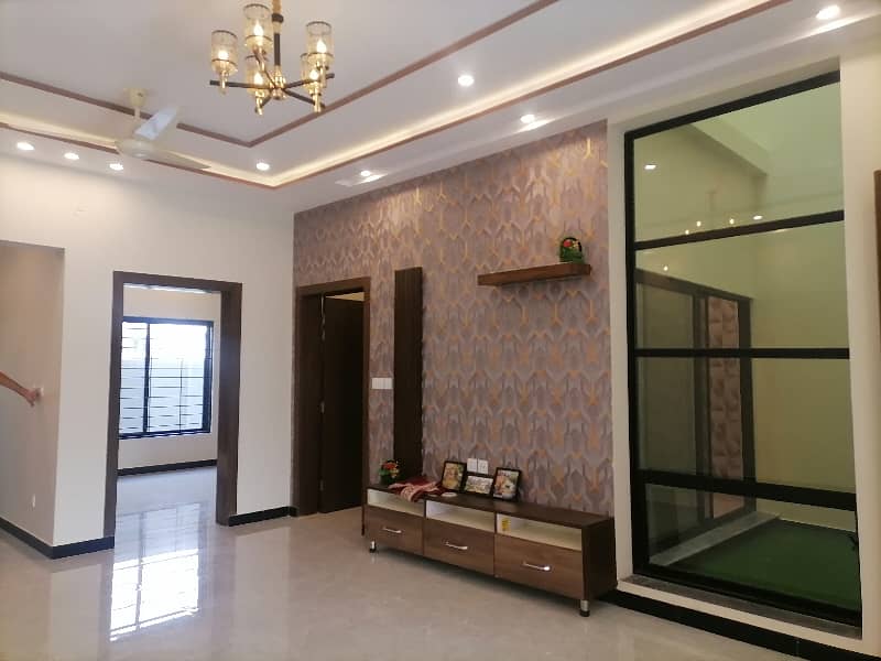 Your Search Ends Right Here With The Beautiful House In Jinnah Gardens At Affordable Price Of Pkr Rs. 32500000 9